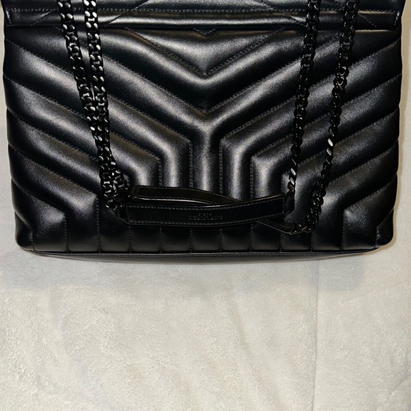Yves Saint Laurent Black Quilted Shoulder Bag - Picture 3 of 8